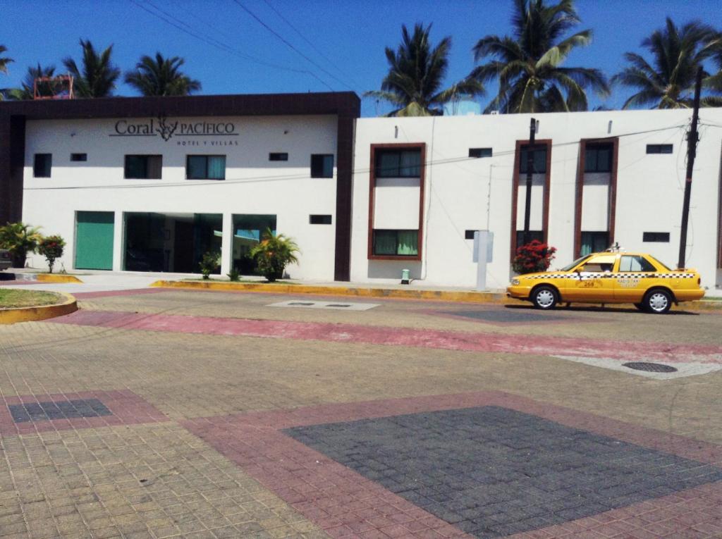Coral Pacifico Hotel Y Villas Manzanillo Exteriör bild